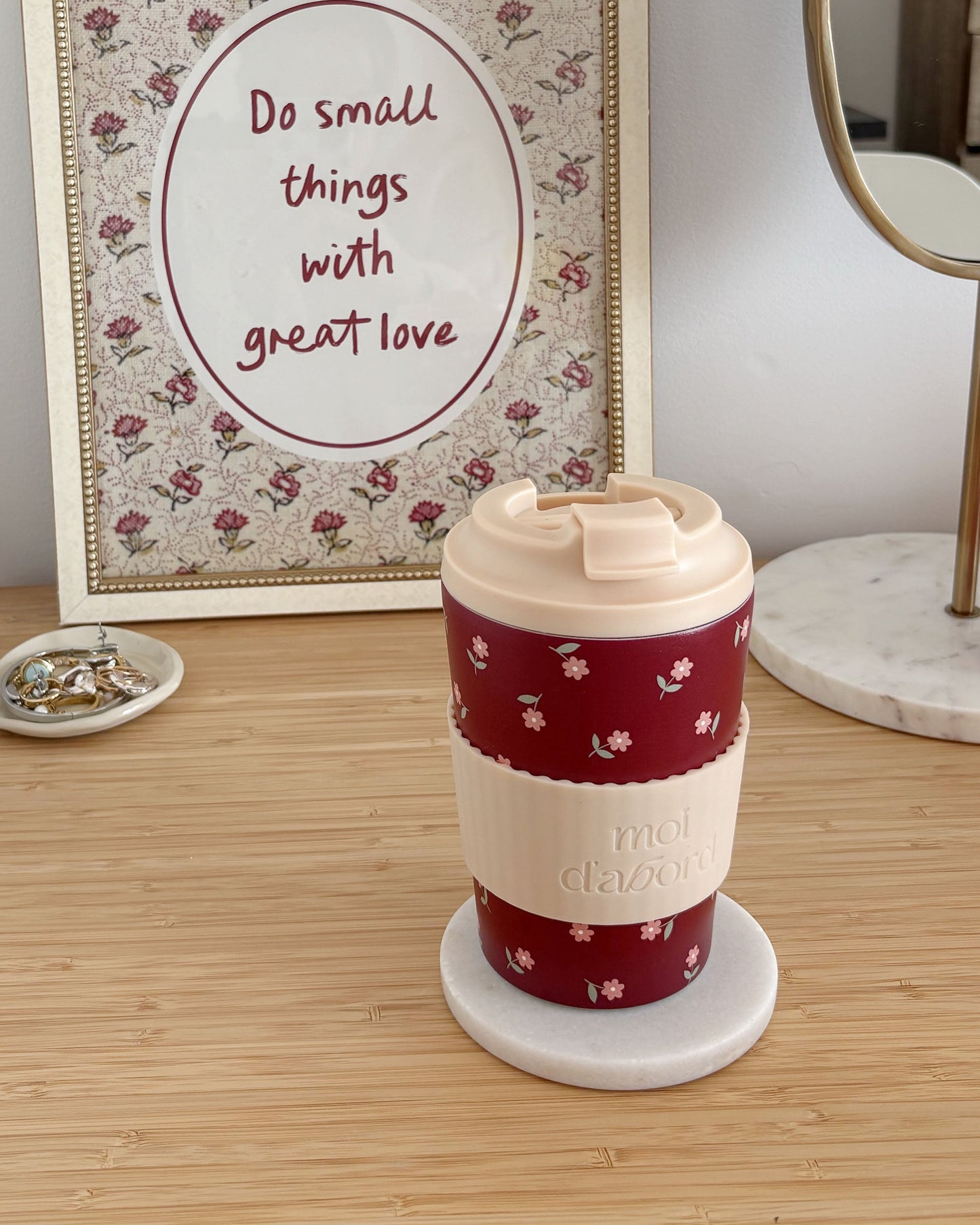 Tasse de voyage isotherme Fleurs réconfortantes